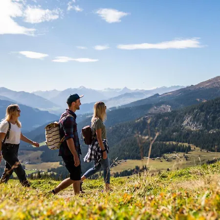 Cosy Alpine By Interhome アパート ラア